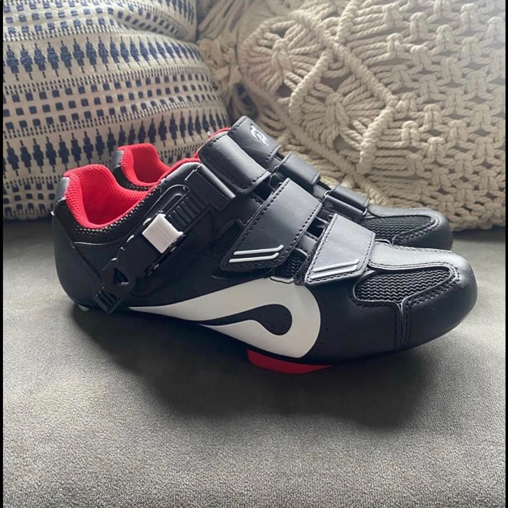 Woman’s Peloton Cycling Shoes